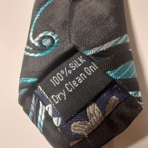 100% Silk Montebello Italia Tie - Picture 7 of 7